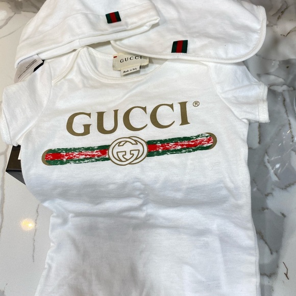 **SOLD**Baby Gucci Gift Set - Picture 2 of 12